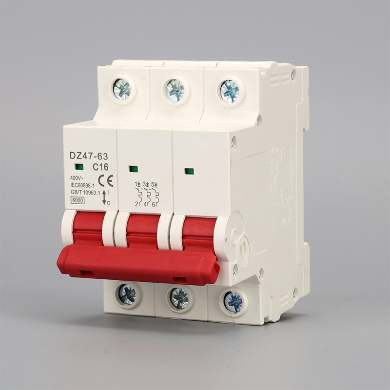 3-полюсный MCB 6A (2)