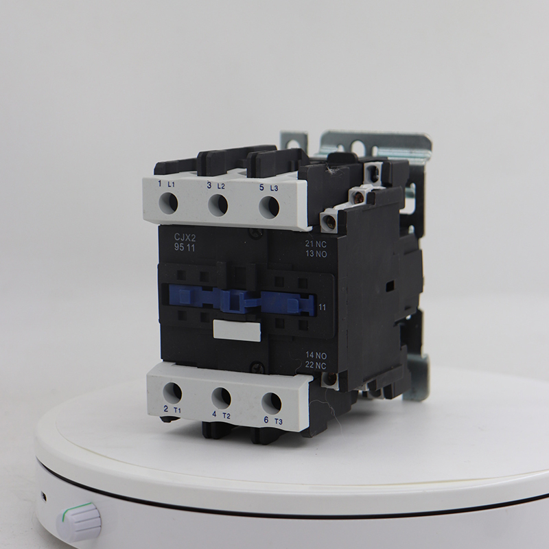 Контактор переменного тока CJX2 (7)